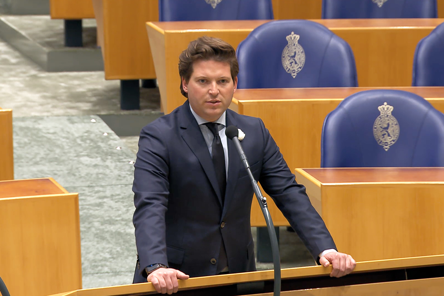 Thom van Campen spreekt afschuw uit over varkensmishandeling